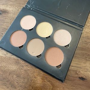 Anastasia Beverly Hills contour palette